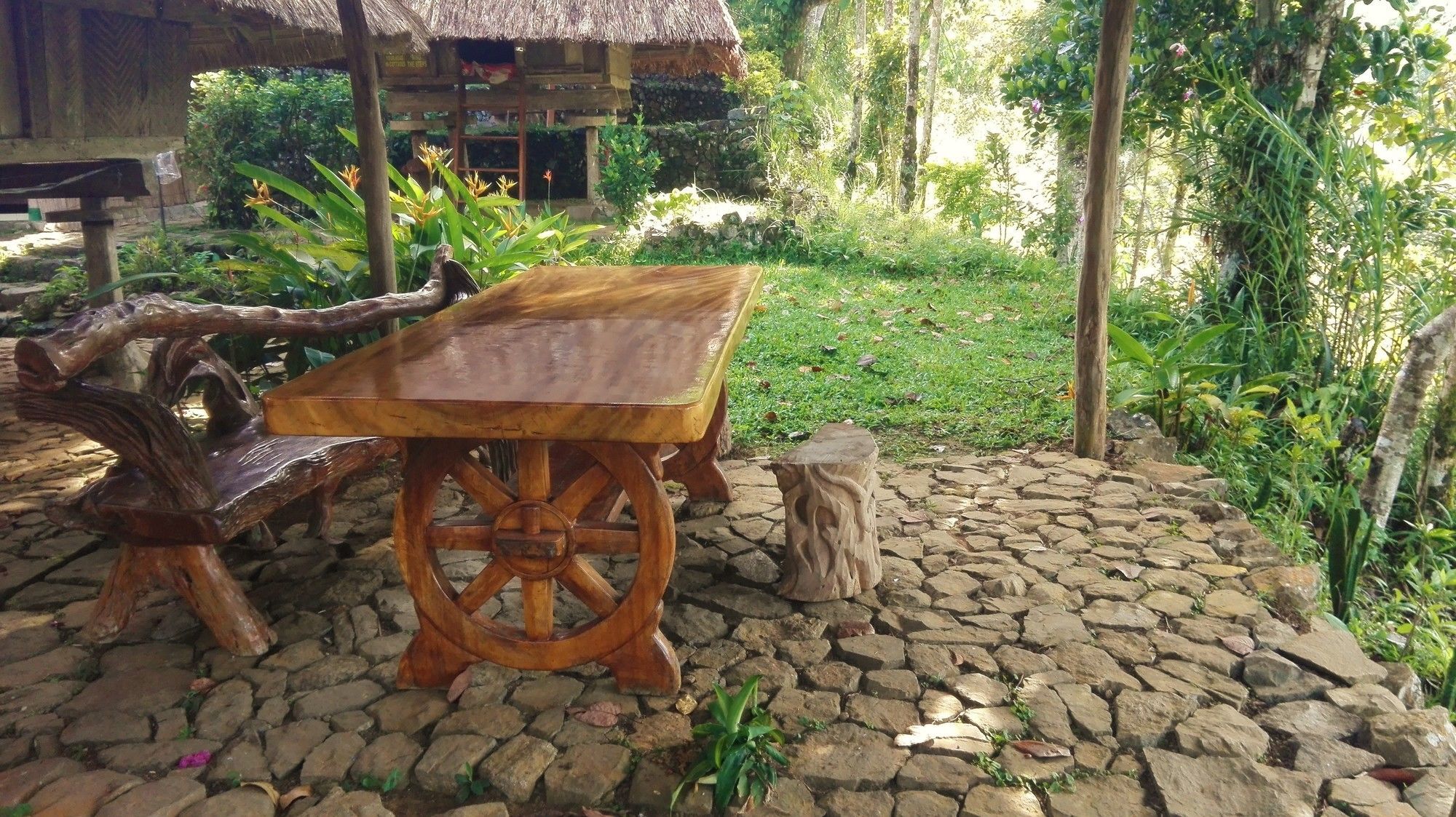 Native Village Inn Банауе Екстер'єр фото